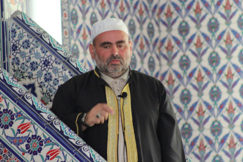 H. Etem Haliti mban hytben e xhumasë në xhaminë e Parrucës