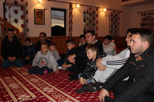 "Dersi i mbrëmjes së enjte" në xhaminë e fshatit Kuç