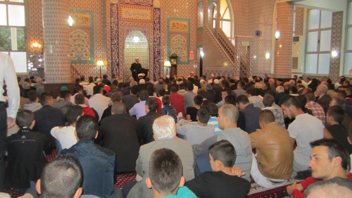 Festa e Kurban Bajramit tejmbush xhamitë e Shkodrës me besimtarë