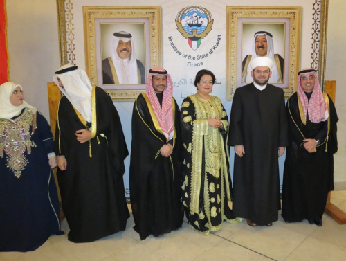 Myftiu uron Ambasadorin Al-Bader me rastin e Ditës së Pavarësisë së Kuvajtit
