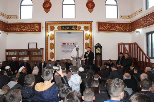 U inaugurua xhamia e re në fshatin Mjedë