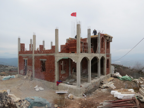Inspektohet ndërtimi i xhamisë së re në fshatin Domën