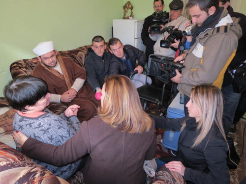 Myftinia Shkodër ndihmon 40 familje jetimësh në ekstremin e skamjes - 9 dhjetor 2013