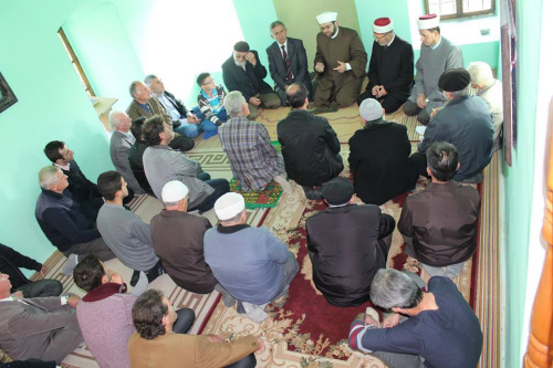 Mesazhe harmonie dhe paqeje në 25 vjetorin e rihapjes së xhamisë së Plumbit.