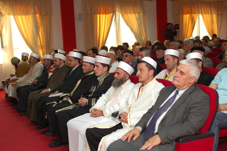 Myftinia Shkodër, nderim për 10 imamët e vitit - 21 prill 2011