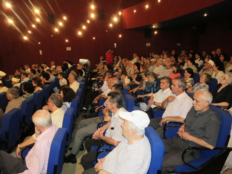 Hap pas hapi me “100 personalitete shqiptare të kulturës islame” - 15 qershor 2013