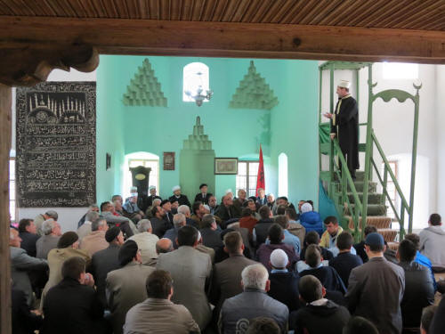 Shtegtim nostalgjie drejt Xhamisë së Plumbit në 23 vjetorin e rihapjes… - 15 nëntor 2013