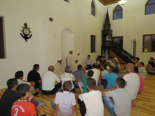 Nisma: “Të falim akshamin së bashku”, në xhaminë e Mes-Myselimit - 2 shtator 2013