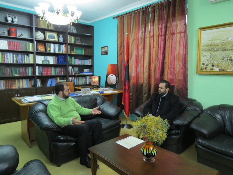 Myftiu pret në një takim pune Drejtorin e Shoqatës “Burimi”, z. Sokol Mandi - 18 mars 2013
