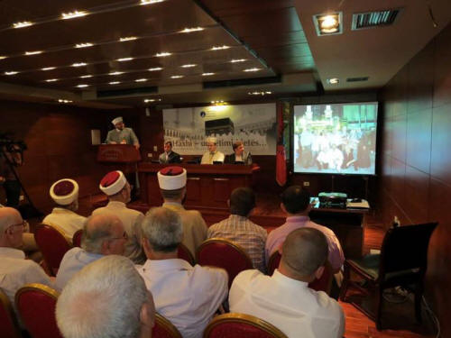 “Haxhi- udhëtimi i jetës…”, mbledh haxhilerë të Shkodrës në vite - 30 gusht 2013
