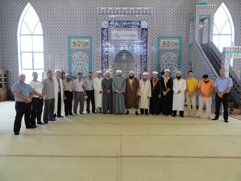 “Të Prag-Ramazani mbledh imamët e Shkodrës - 18 korrik 2011në dituri, të arrijmë majat e shoqërisë shqiptare!” - Perash, 15 korrik 2011