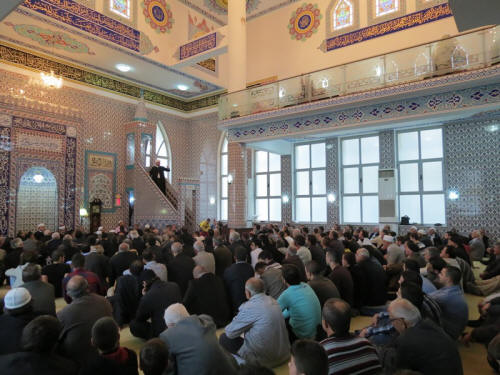 Xhamitë e Shkodrës dëshmojnë shpirtin e besimit në ditën e Kurban Bajramit - 15 tetor 2013