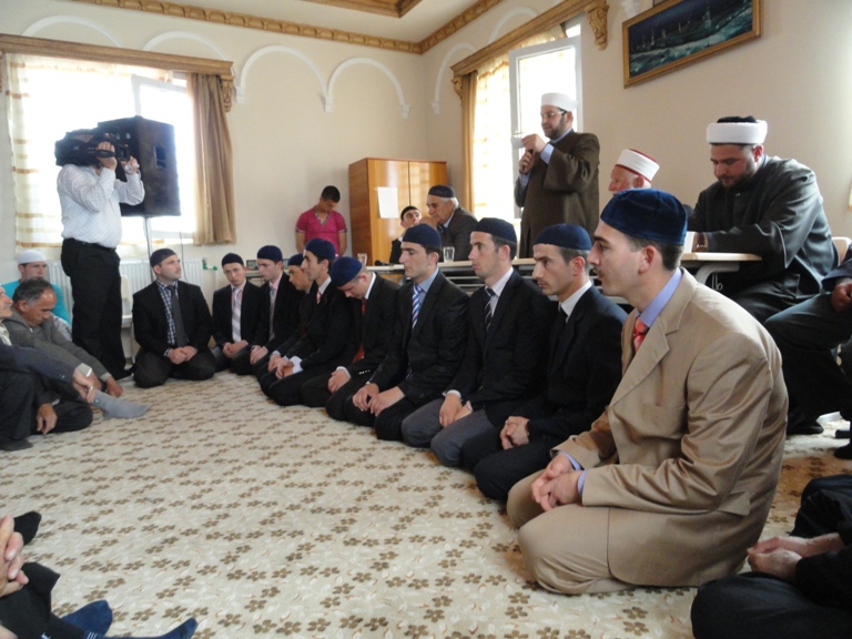 Ceremoni e pasur fetare në xhaminë e fshatit Bushat - 30 prill 2011