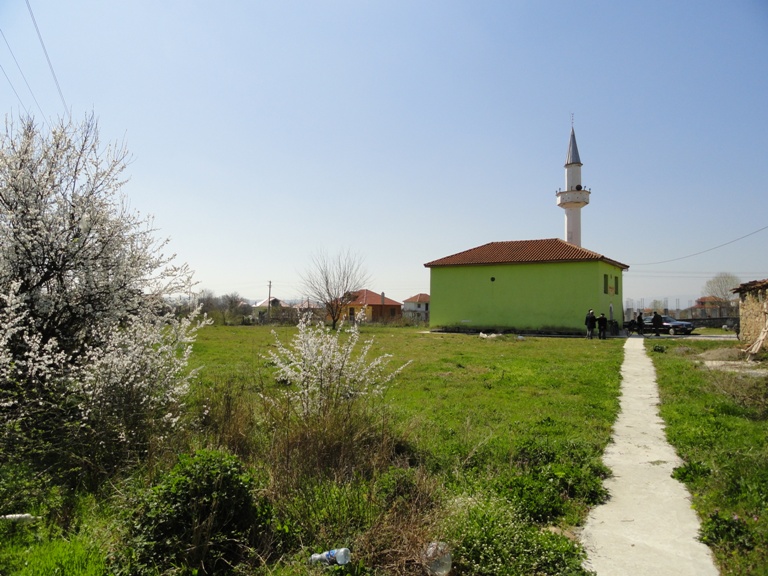 Myftiu mban hytben e xhumasë në xhaminë e fshatit Oblikë - 25 mars 2011