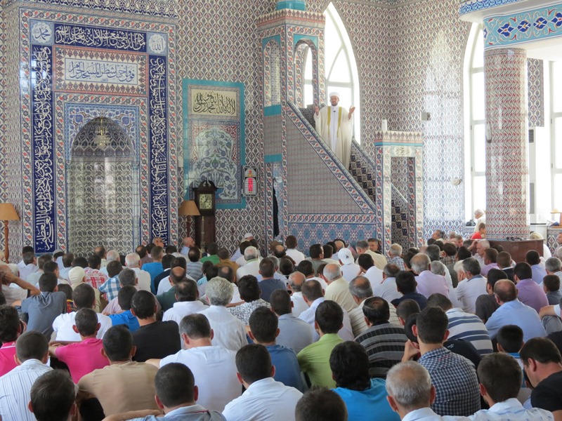 Myftiu flet për vlerën e duasë në hytben e tretë të Ramazanit 1434/2013 - 24 korrik 2013