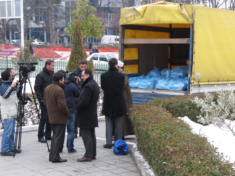 Myftinia Shkodër, ndihmë për 100 familje të izoluara në Pukë - 19 shkurt 2012