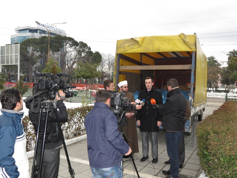 Myftinia Shkodër, ndihmë për 100 familje të izoluara në Pukë - 19 shkurt 2012