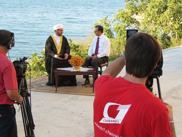 “Ramazani midis nesh”, cikli i emisioneve fetare në Tv1 Channel - Ramazan 1433/2012
