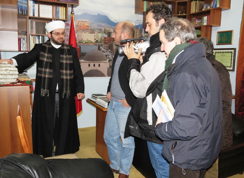 Drejtori i “Centro F. Peirone”, Don Augusto Negri, viziton Myftininë Shkodër - 14 janar 2012