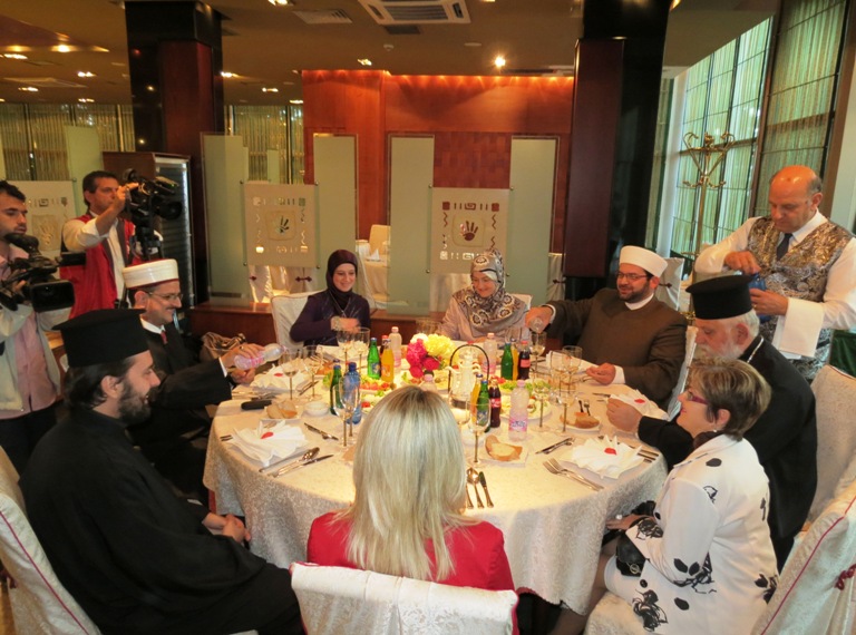 Muslimanët dhe ortodoksët: “Të forcojmë familjen dhe vlerat e saj!” - 17 maj 2012