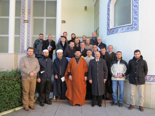 Myftiu me imamët: “Të vazhdojmë rrugën e shërbimit ndaj Thirrjes Islame” - 3 dhjetor 2013