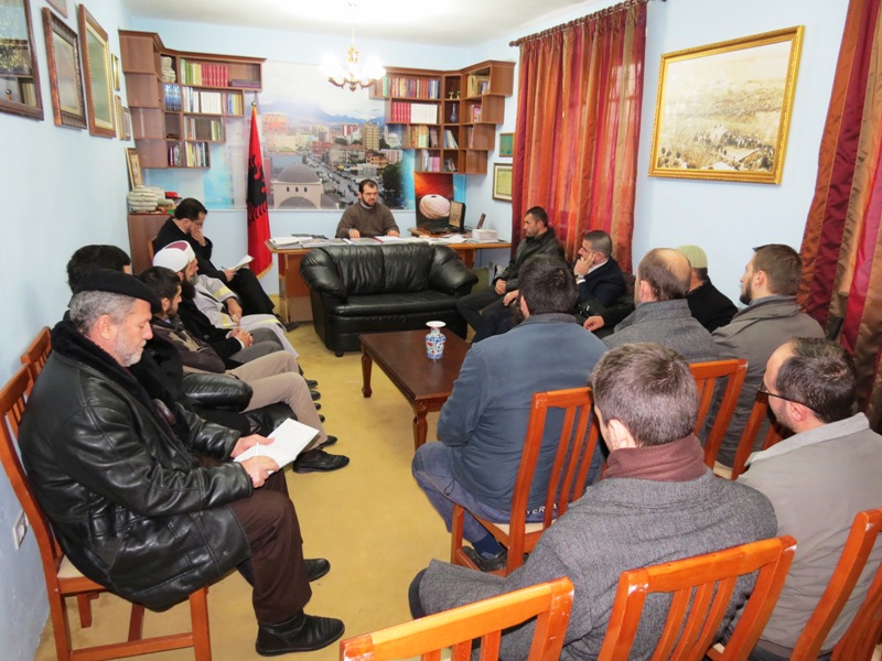 Myftiu zhvillon një takim pune me imamët e fshatrave - 15 dhjetor 2011