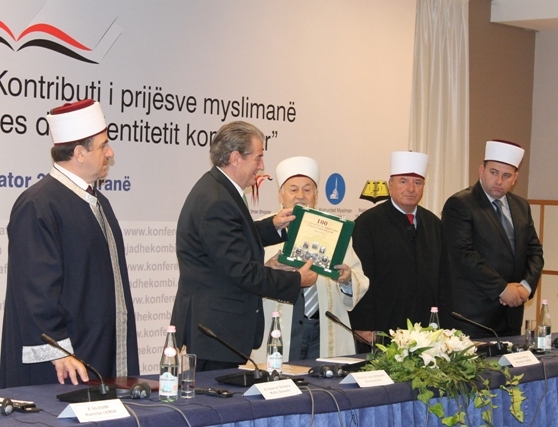 Konferenca që rizgjon kujtimin e burrave të urtë muslimanë shqiptarë… 28 shtator 2012