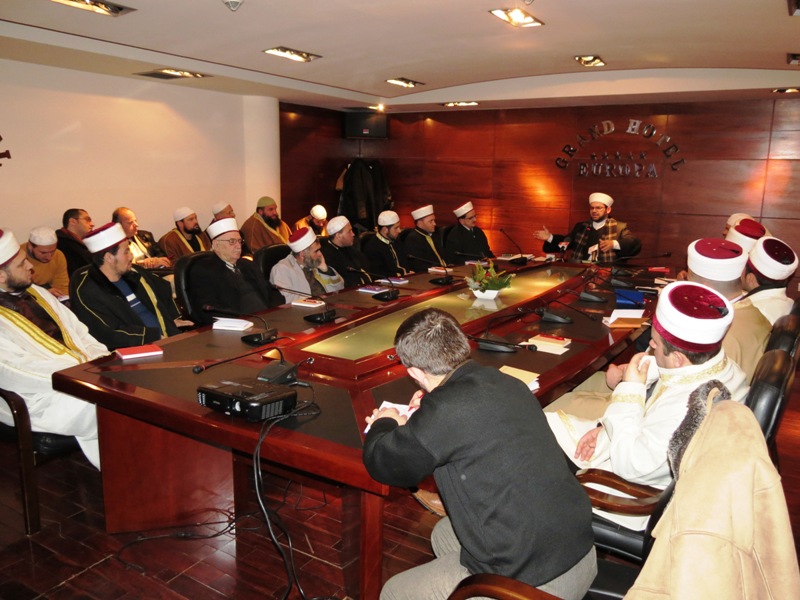 Konferenca I e imamëve të Shkodrës: “Së bashku kundër thirrjeve të shejtanit” - 14 janar 2012
