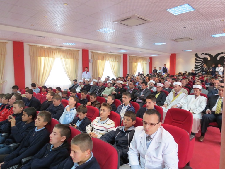 Myftinia Shkodër nderon kontributin shekullor të hoxhallarëve të saj - 27 nëntor 2012