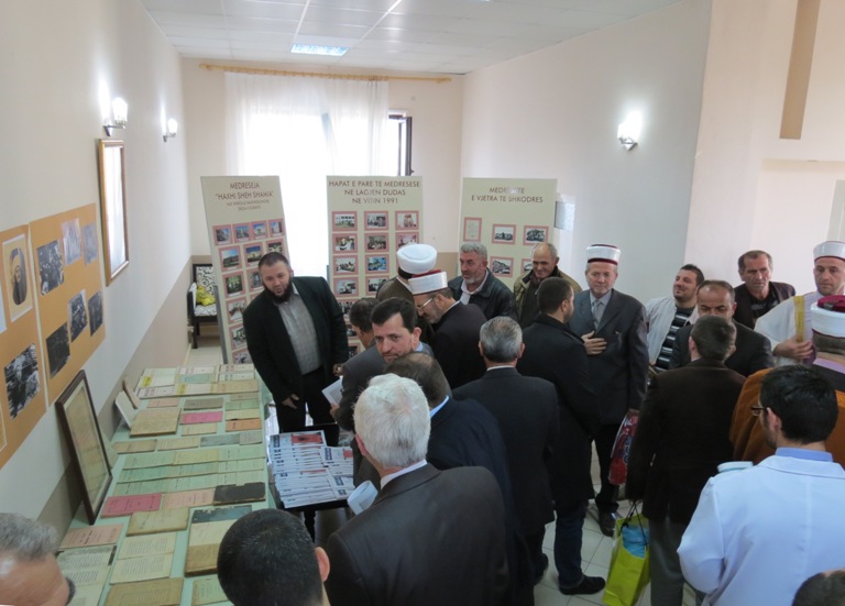 Myftinia Shkodër nderon kontributin shekullor të hoxhallarëve të saj - 27 nëntor 2012