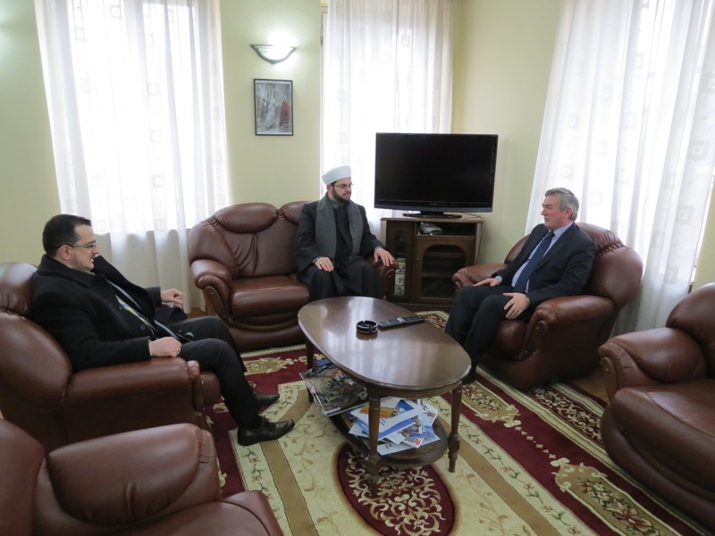 Myftiu takon Kryetarin e Këshillit të Qarkut Shkodër - 24 janar 2012