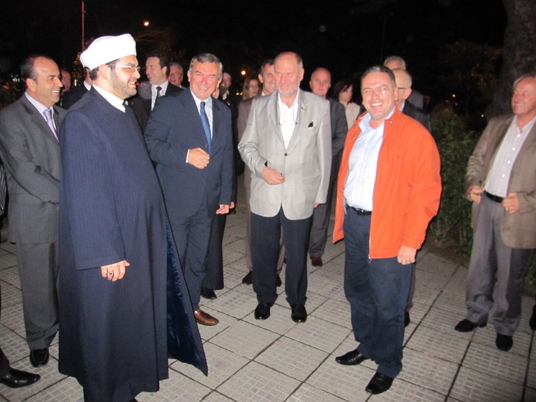 Kryeministri i Bosnjes viziton xhaminё e Parrucёs-6 tetor 2010