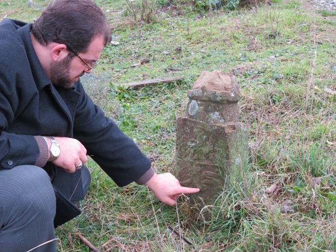 Myftiu inspekton varrezën muslimane të fshatit Paçram - 15 dhjetor 2011