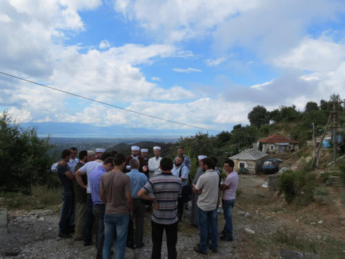 Myftiu mban hytben e xhumasë në xhaminë e fshatit Vilëz - 13 shtator 2013